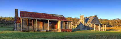 Coolamine Homestead - Kosciuszko NP - NSW (PBH4 00 12566)